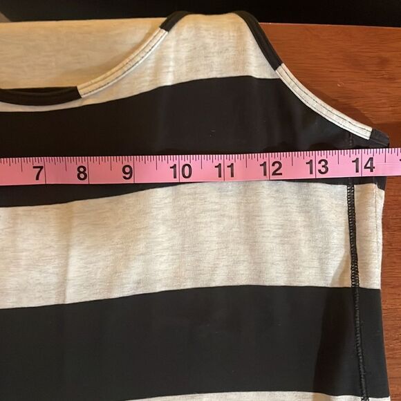 Lululemon Refresh Maxi Dress Black / White - Picture 6 of 10